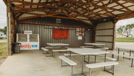 picture of the covered pavilion at Joe's Red Barn Campground
