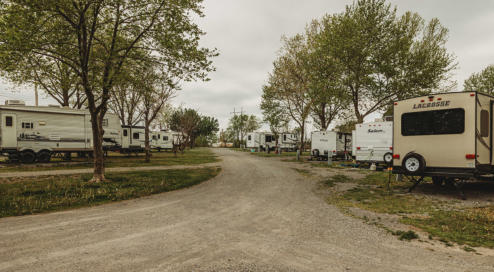 A picture of RV's in Xpress RV Park